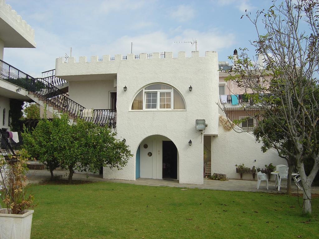 Villa Castle By The Sea Artemida  Exterior foto