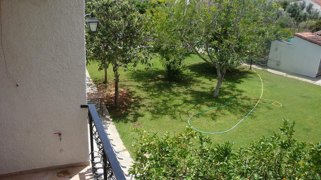 Villa Castle By The Sea Artemida  Exterior foto