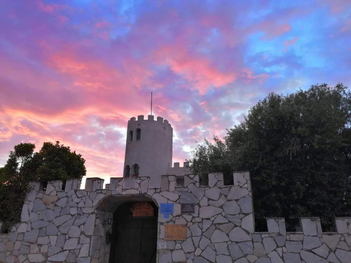 Villa Castle By The Sea Artemida  Exterior foto